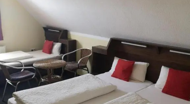 Hotel Köln-Bonn, Rezervați Hotel Bornheim Rinul de Nord - Westfalia