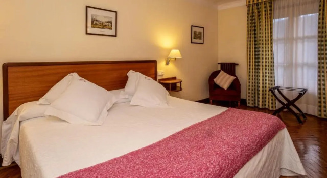Hotel Adsera