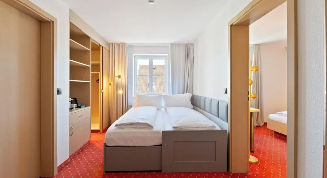 Апартаменты Classic Steiners Hotel