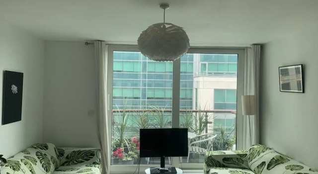 Modern Apartment Near the Thames, Central London, Varaa Huoneisto Asunnot kohteessa Merseyside, Huoneisto