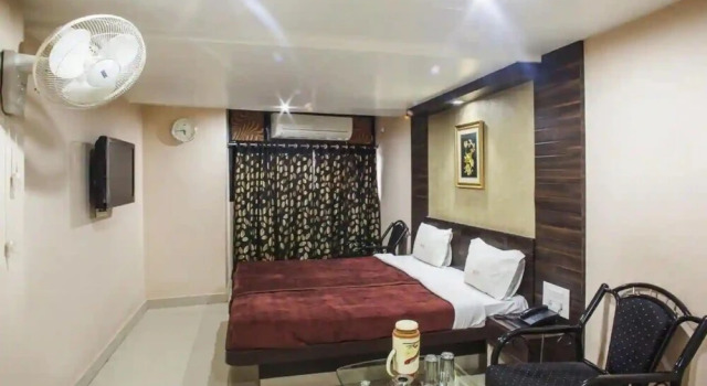 Esan Guest House Varanasi by Goroomgo