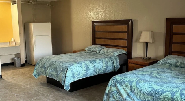Четырёхместный номер Standard Budget Inn
