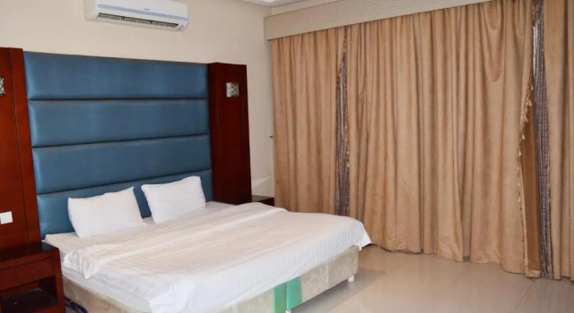 Двухместный люкс Deluxe Quiet Rooms 3 Serviced Apartments