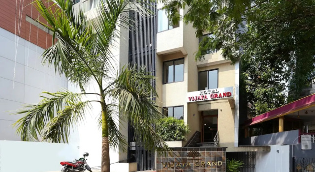 Treebo Trend Vijaya Grand, Varaa Hotelli Hotellit Bangalore pysäköinnillä, Pysäköinti