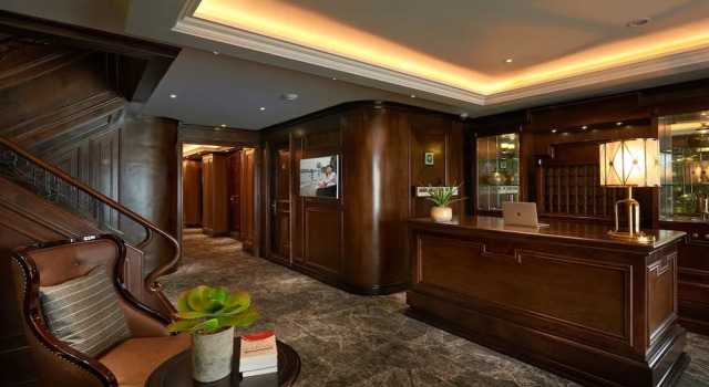 Paradise Grand Cruise, Boek Hotel Ha Long 