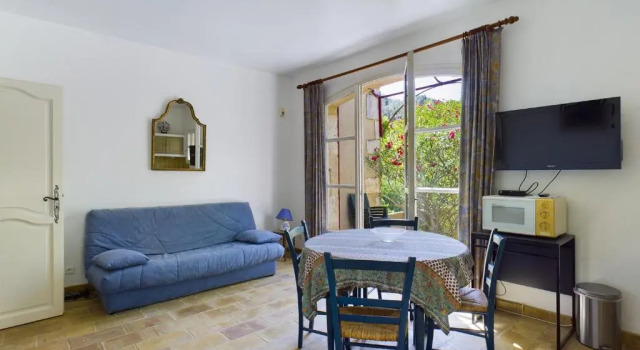 Maison Les Baux-de-Provence, 6 pièces, 8 personnes - FR-1-599-63, Забронировать Отель Ле-Бо-де-Прованс Альпий