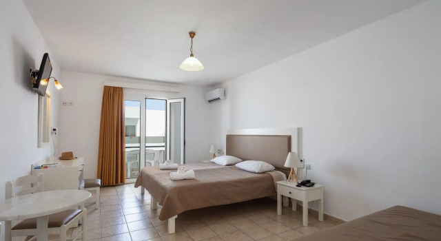 Трёхместный номер Standard с видом на сад Koni Village Hotel