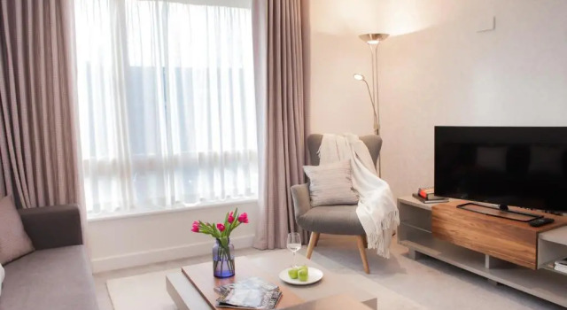 Henge House - Sarsen Apartment, Забронировать Апартаменты/квартира Апартаменты Бата, рядом с Музей архитектуры Бата, Апартаменты/квартира