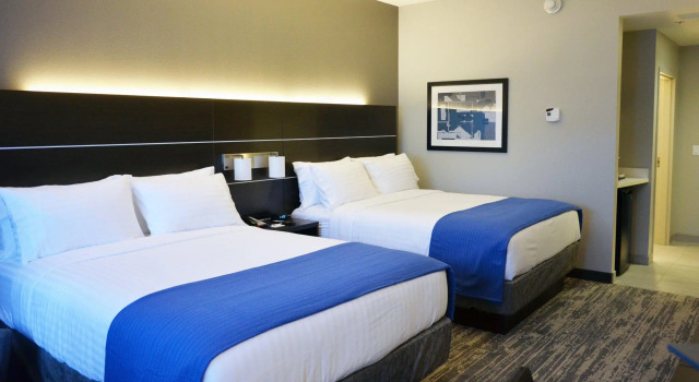 Четырёхместный номер Standard Holiday Inn Express & Suites - Jacksonville W - I295 and I10 by IHG