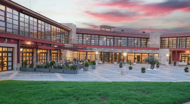 Hotel Spa Villa Nazules, Забронировать Курортный отель Бизнес-отели Толедо, 4* 5*