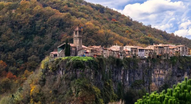 Ca la Clareta, Book Hotel Hotels in Garrotxa with Parking, Parking