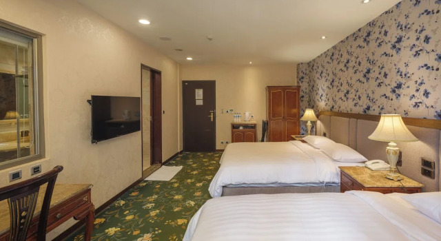 Трёхместный номер Deluxe Grand Pleasure Spring Hotel