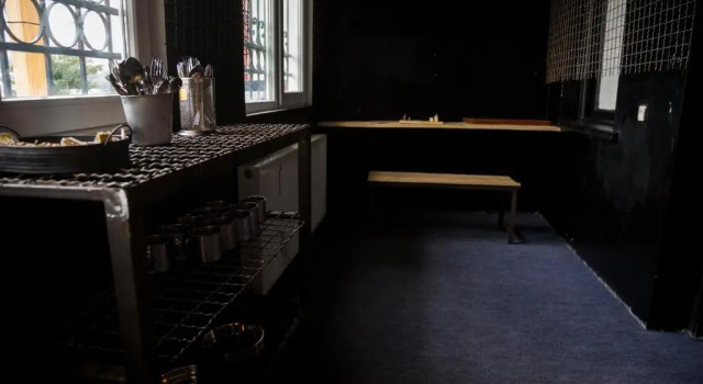 ALCATRAZ JAIL-HOSTEL, Забронировать Отель Недорогие отели Тбилиси, рядом с Музей советской оккупации, недорого