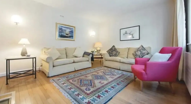 4 Bed 2.5 Bath House in the Heart of Westminster, Забронировать Отель Отели Лондона 3 звезды, рядом с Памятник «Боудикка и ее дочери», 3*