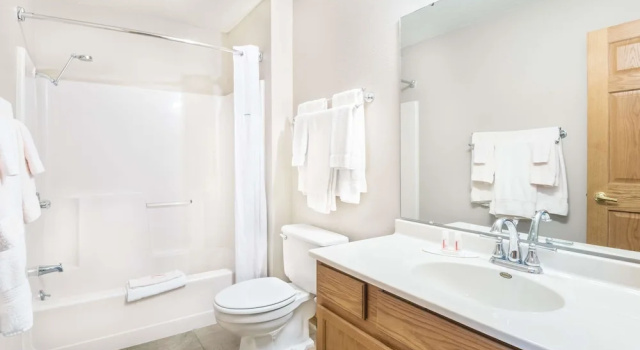 Двухместный номер Standard Days Inn by Wyndham Spearfish