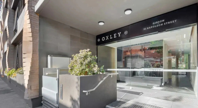 Charming 1-bed Apartment With a Balcony