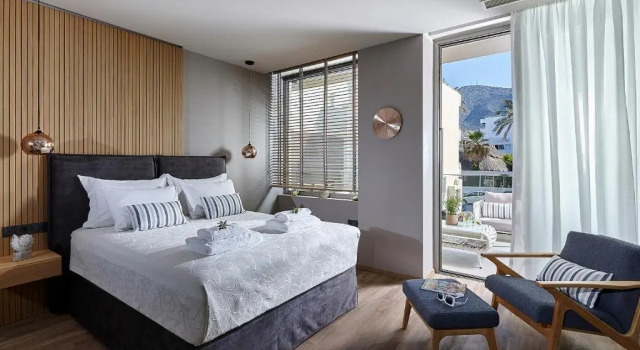 Seafront Apartments by Myseasight