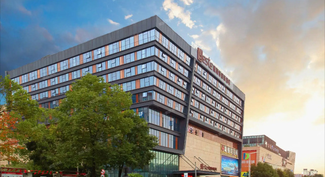 Yeste International Hotel （Chengdu Shuangliu Airport Wanda Plaza Branch)）, Prenota Hotel Hotel a Chengdu con parcheggio, Parcheggio