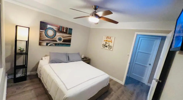 2 Bedroom Penthouse Downtown Seattle, Забронировать Отель Отели Сиэтла с парковкой, рядом с First Presbyterian Church, Парковка