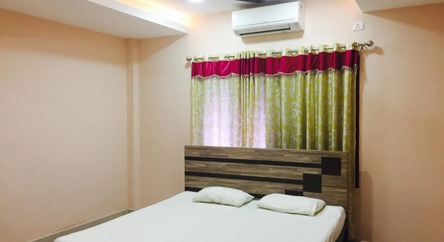 Люкс Deluxe Mega Tourist Home Palarivattom