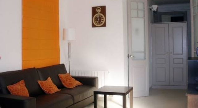 Barcelonaforrent Gracia Apartments, Забронировать Апартаменты/квартира Грасиа Барселона, рядом с Jove Regina Theatre