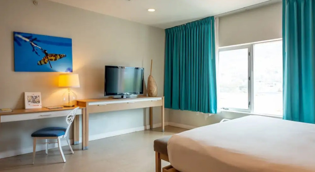 Номер Standard c 1 комнатой с видом на город Hotel Royal Oasis