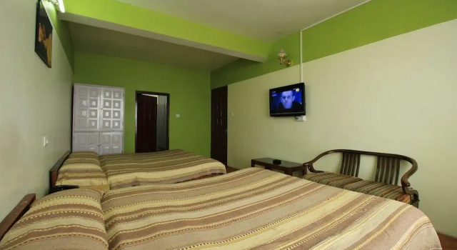 Hotel Fairmont, Rezervasyon Otel Awat otoparklı oteller, Otopark