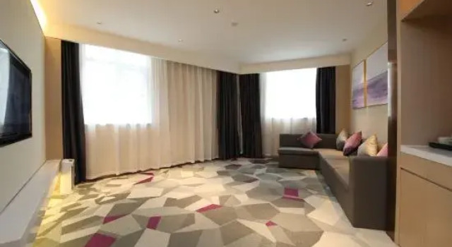Люкс Deluxe Lavande Hotel (Wuhan Tianhe Airport Julong Avenue)