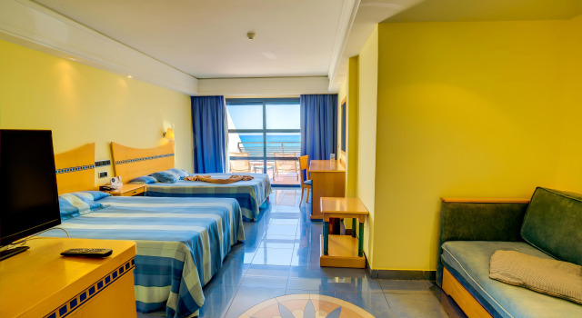 SBH Crystal Beach Hotel & Suites - Adults Only, Buchen Sie Hotel Costa de la Calma Mallorca