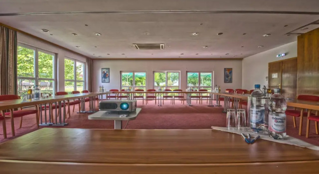 Alleehotel Europa, Prenota Hotel Bensheim Bergstraße