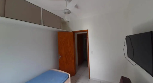 APTO PERTINHO DA PRAIA - Lindo e Equipado! Internet 400mb e 3 Tvs - Completo!