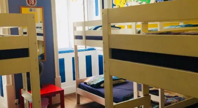 Кровать в общем номере The Paintshop Hostel