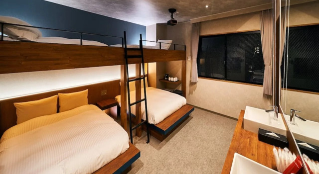 Lacer Okinawa Naha Miebashi