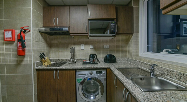 VISTA HOTEL APARTMENTS DELUXE, Забронировать Апартаменты/квартира Отели Эмирата Дубая с парковкой, Парковка