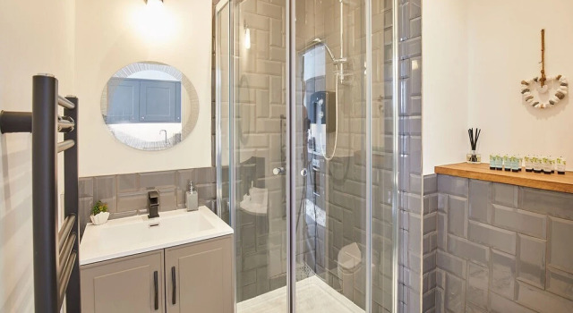 Апартаменты Host Stay Apartment 2 Queens Court