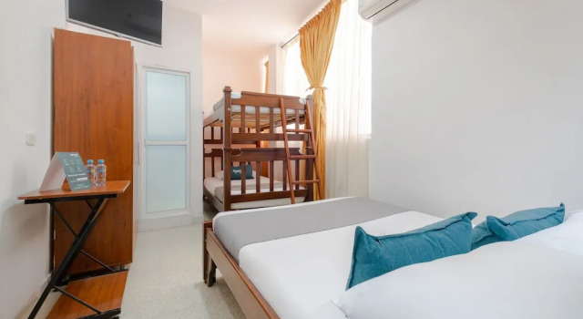 Четырёхместный номер Standard Hotel Victoria Comfort