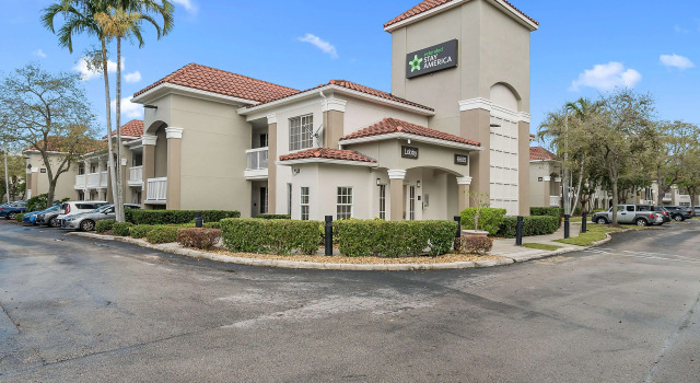 Extended Stay America Suites Miami Airport Blue Lagoon