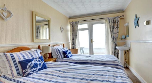 Spacious Apartment in Saundersfoot With Terrace, Забронировать Апартаменты/квартира Сондерсфут 
