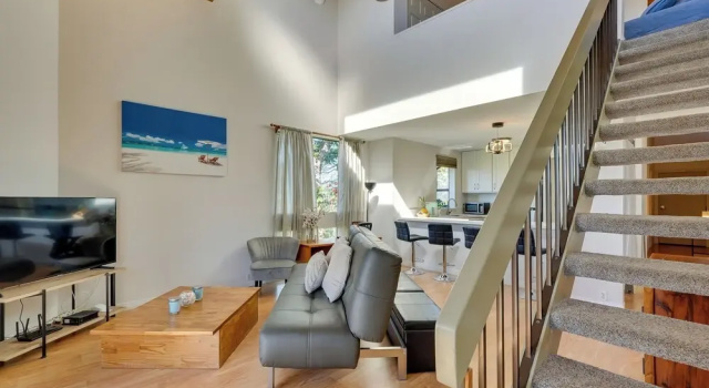 Апартаменты Top-floor Kailua Bay Resort Condo w/ Ocean Views!