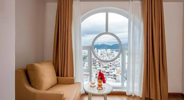 Двухместный номер Deluxe с видом на город Nha VIET Nha Trang Hotel, former name Nha Trang Prince