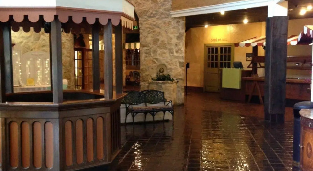 Caribbean Cove Hotel & Water Park, Забронировать Отель Индианаполис Индиана