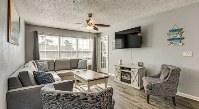 Апартаменты Explore Boardwalk Thrills! Central Destin Condo