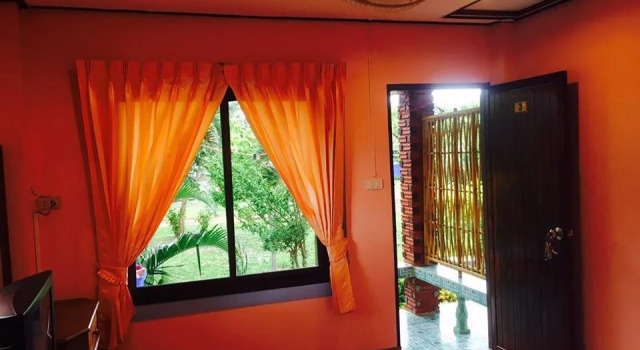 Lanta Queen Resort