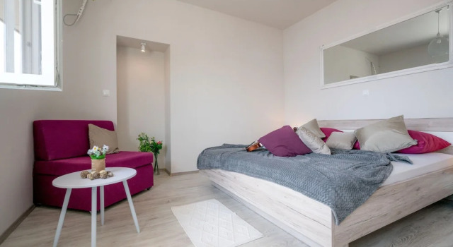 Apartments Sonata, Забронировать Апартаменты/квартира Омиш Окрестности Сплита, рядом с Пляж Мала Лука