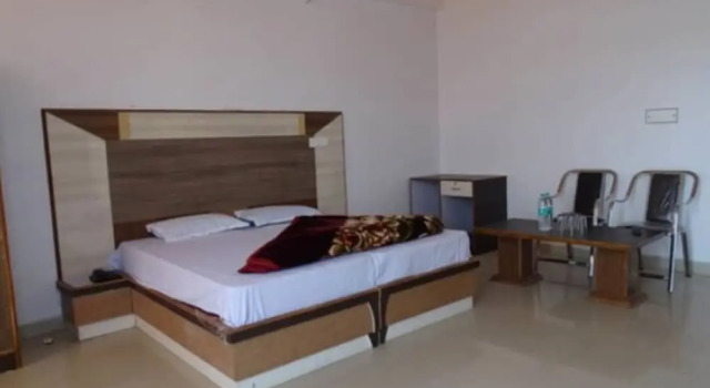 Hotel Jhansla By GRB, Забронировать Отель Отели штата Раджастхана с парковкой, Парковка