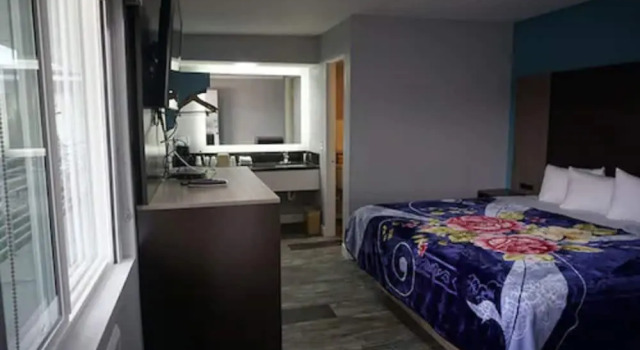 Номер Classic Thunderbird Motel