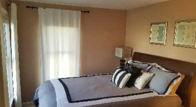 Parkside Bed and Breakfast, Prenota Hotel DeKalb Illinois