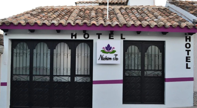 Hotel Nichim Ja, Rezerwuj Hotel Hotele 3-gwiazdkowe w Comitan, 3*