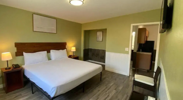 Люкс Europa Inn & Suites