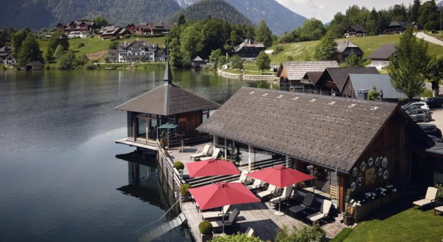 Двухместный номер Comfort с видом на озеро TAUROA Seehotel Grundlsee